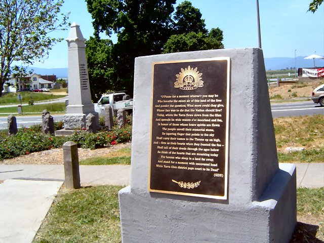 Yarra Glen Avenue of Honour